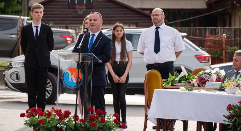 Tasó Lászlóék addig telefonálgattak a képviselőknek, míg végül sikerült megtartani a ciklus utolsó ülését