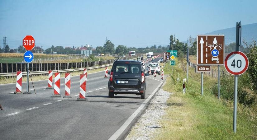 A zenélő út a petíció írói szerint zavarja a környékén élőket