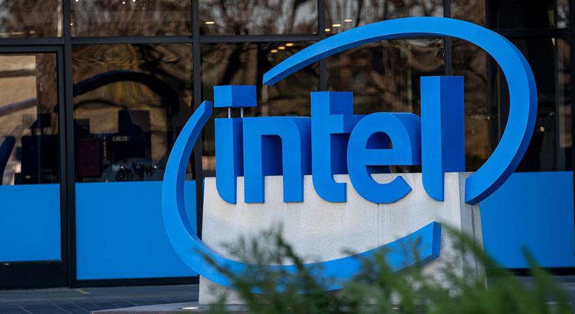 Az Intel és az USA az év végéig véglegesíti a 8,5 milliárd dolláros chipfinanszírozást