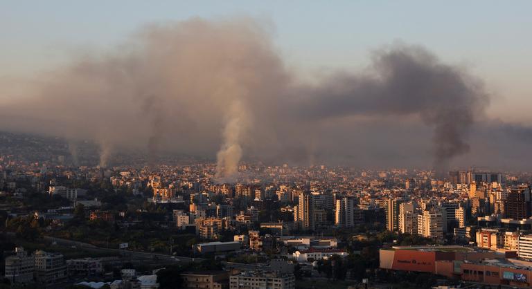 Folytatódtak a légicsapások Libanonban, Izraelben máris a Hezbollah-vezér halát ünneplik