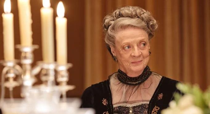 Maggie Smith, a kétszeres Oscar-díjas színésznő 89 évesen hunyt el