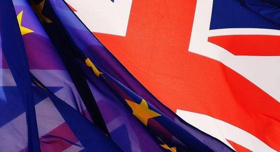 Nagyon készülnek valamire a britek - újragondolják a Brexitet?