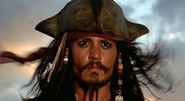 Johnny Depp miért öltötte újra Jack Sparrow jelmezét Spanyolországban?