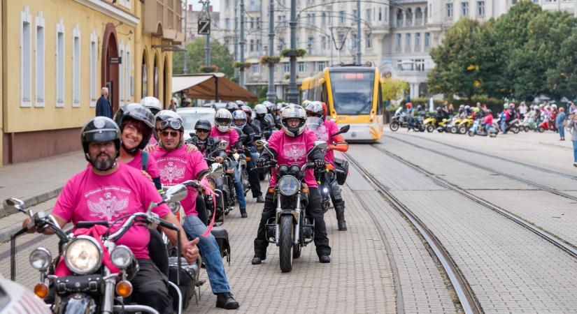 Fontos ügy mellett állt ki több mint 40 motoros Debrecenben