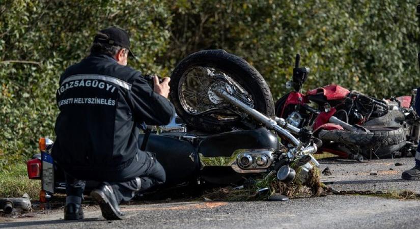 Más védőfelszerelés is kötelező lehet majd a motorosoknak a bukósisakon túl