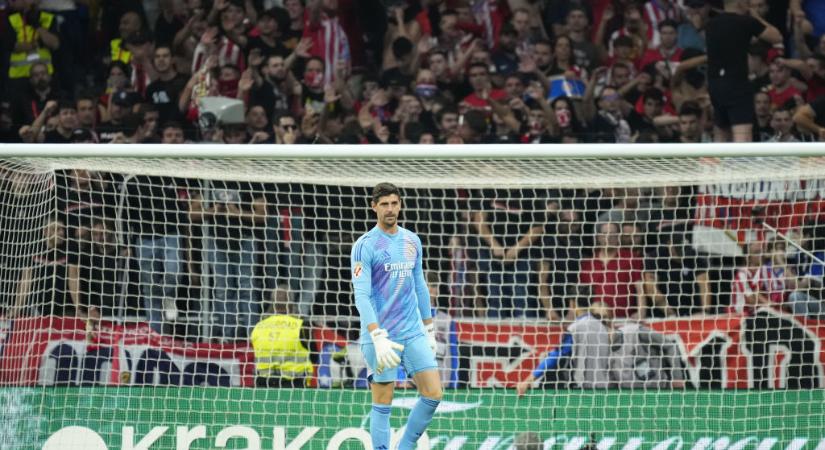 Atlético Madrid: megtalálták és kitiltották az egyik szurkolót, aki megdobálta Thibaut Courtois-t