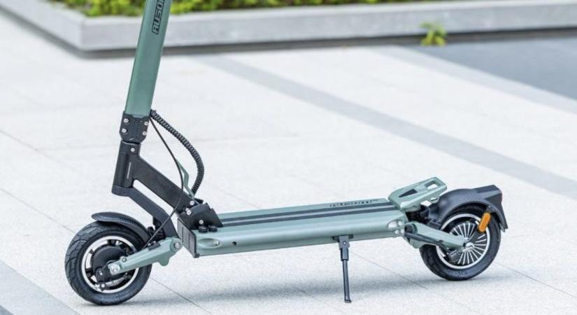 Bevezető akcióban az 500 W-os Ausom GX1 elektromos roller