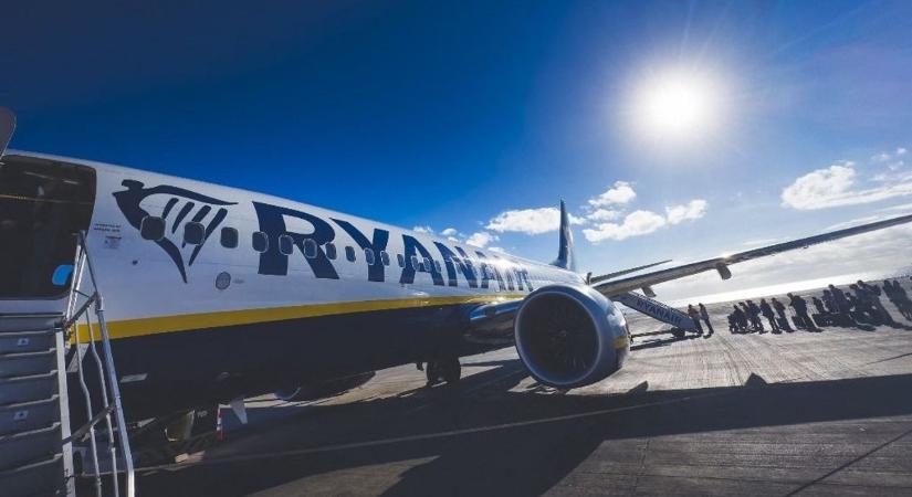 Defektet kapott egy Ryanair-gép, egy teljes repteret le kellett zárni – videó