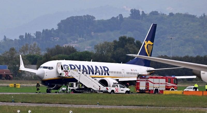 Landolás után szétrobbant a Ryanair gépének egyik kereke (VIDEÓ)