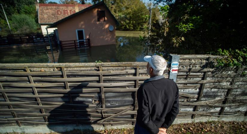 A Magyar Vöröskereszt több száz munkatársa vett részt a védekezésben