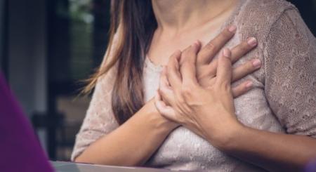 A mellkas bal oldala ezért fájhat