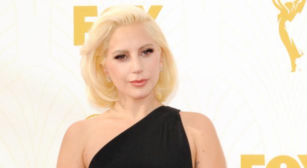 Lady Gaga elárulta, milyen esküvőt szeretne