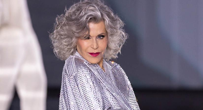 A 86 éves Jane Fonda ragyogott a kifutón: mindenkit lenyűgözött magabiztosságával