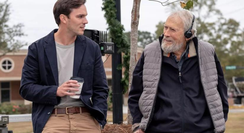 A 94 éves Clint Eastwood új filmjében a gyilkos az esküdtek között ül