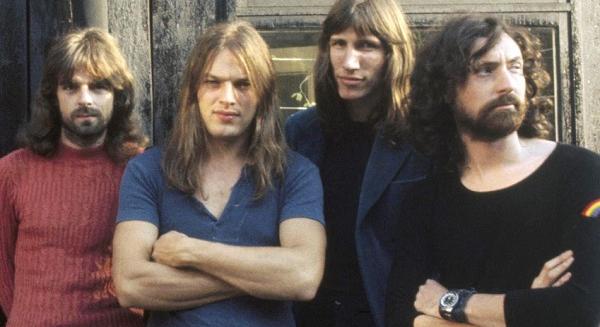 400 millió dollárért eladta a teljes diszkográfiája jogdíjait a Pink Floyd