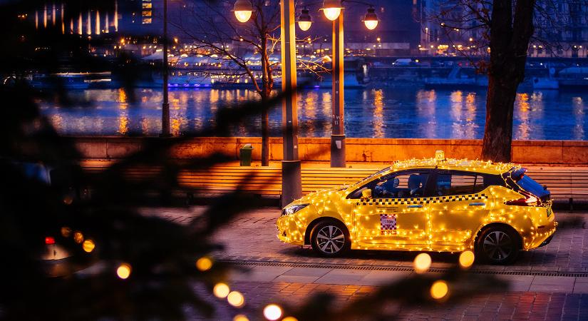 Különleges taxi járja karácsonyig Budapest utcáit