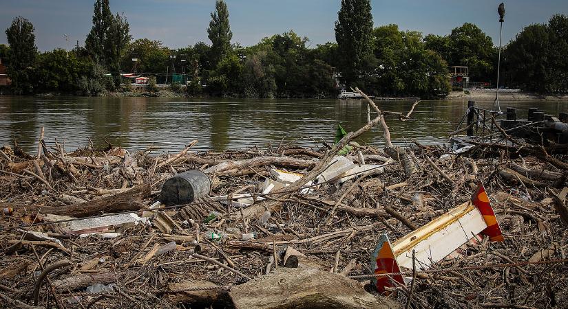 Amit a Szuperkoncerten elköltöttünk, az megy az árvízkárosultaknak