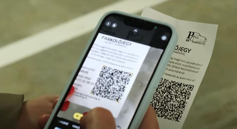 Újabb debreceni mélygarázsokban vezetik be a QR-kódos fizetési rendszert