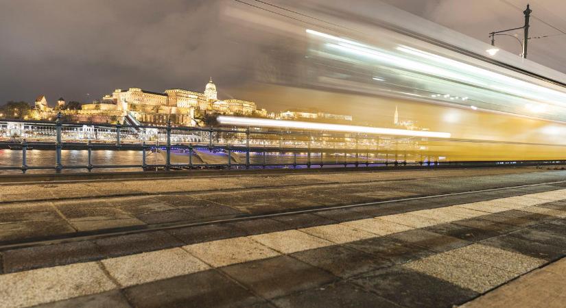 Teljesen megbénult a fővárosi közlekedés, azonnali döntést hozott a katonaság