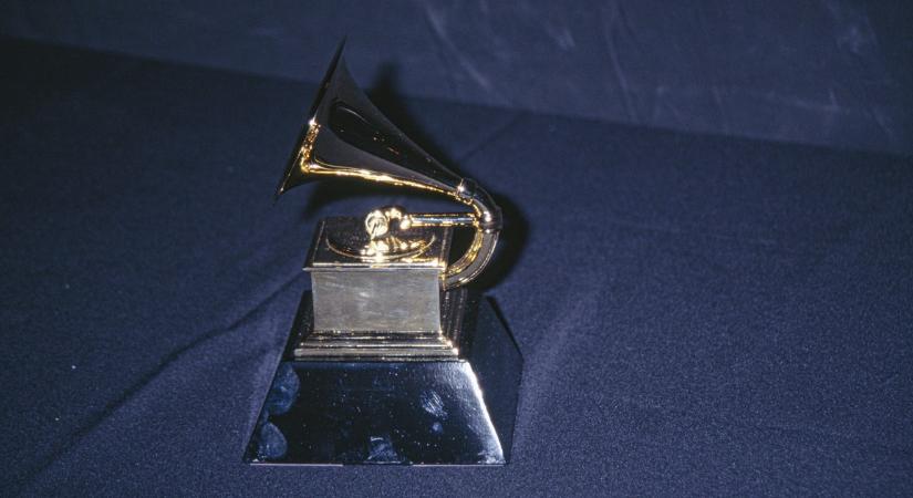 képre vár - Hamarosan új magyar Grammy-díj születhet: a zenekar tíz év után újra vezeti a World Music Charts Europe toplistát