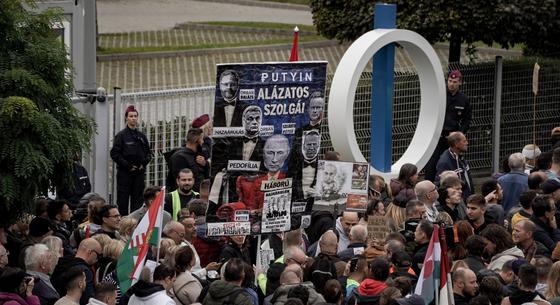 Beszámolt a közmédia Magyar Péter tüntetéséről, de hűek maradtak vezérigazgató eposzi jelzőjéhez