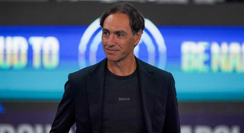 A bíróküldésen pörögnek az olaszok, Alessandro Nesta reakciója mindent visz