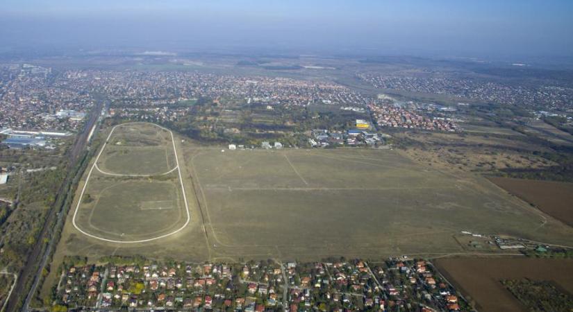 Lezuhant egy kisrepülőgép Dunakeszin