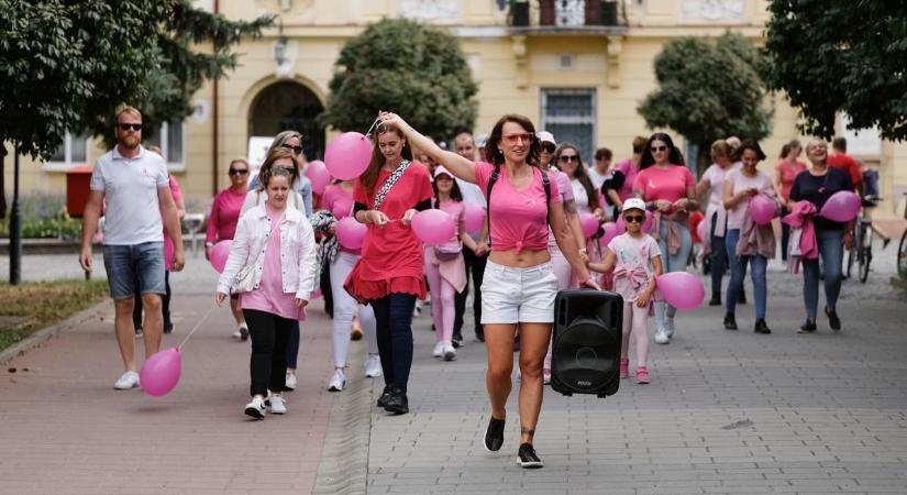 A mellrák megelőzésére hívják fel a figyelmet Szigetváron