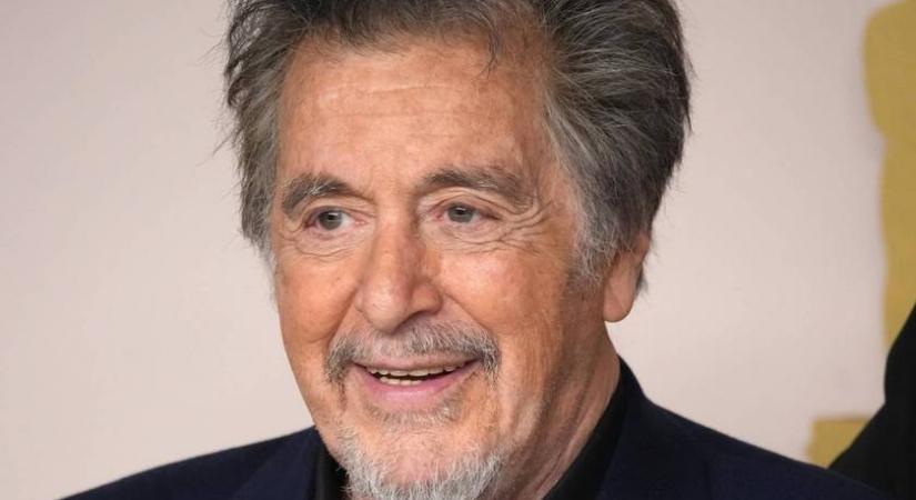 Al Pacino 54 évvel fiatalabb párját így kapták le egy másik pasival: fotó is készült róluk