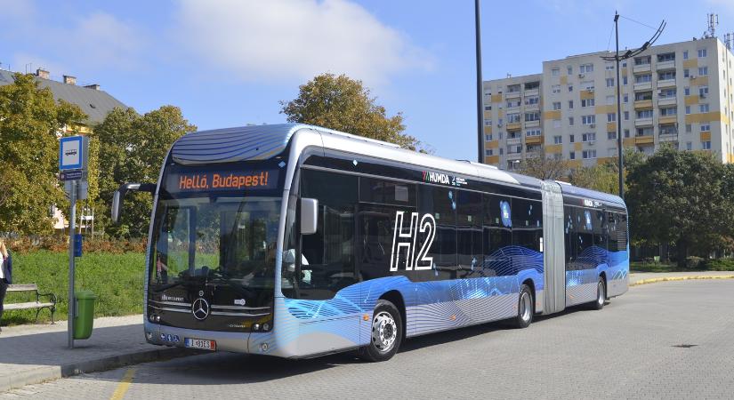 Hidrogéncellás busszal utazhatnak a fővárosiak