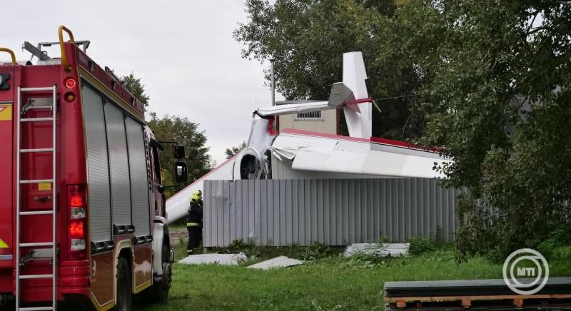 Lezuhant egy vitorlázó kisrepülőgép Dunakeszin