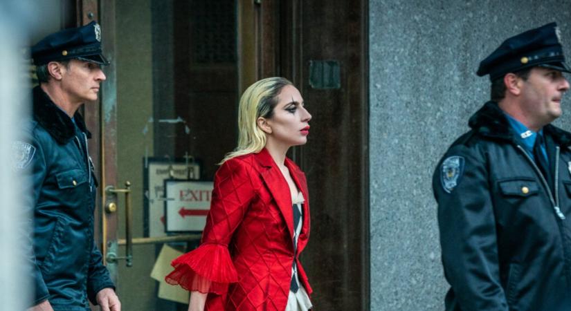 Lady Gaga lesmárolt egy nőt a Joker 2. bírósági jelenetében, de ez végül kimaradt a filmből, mert a "zene és vibe" útjába állt