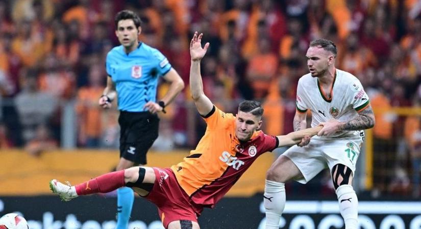 Sallai miatt csaknem káosz tört ki a Galatasaray meccsén – videó