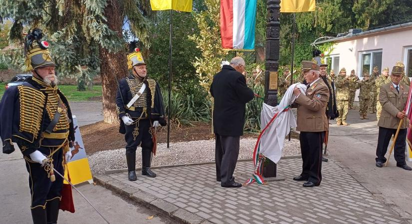 Méltó módon emlékeztek a katonai elődökre a hatvanadik évfordulón