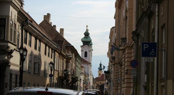 Máris kitört a háború a győri önkormányzatnál