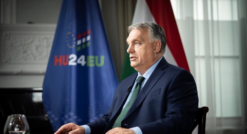 Orbán Viktor nemzetközi sajtótájékoztatót tart Strasbourgban:, erről beszélt, egy bekiabáló rögtön az elején megzavarta