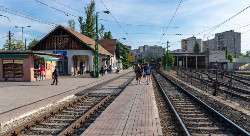 Vitézy Dávid keresztbe feküdne a HÉV-járatritkításnak, meg is nevezte a felelősöket