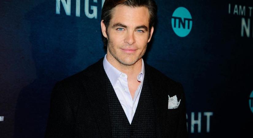 Megkérdezték Chris Pine-t, visszatér-e a Neveletlen hercegnő folytatásában