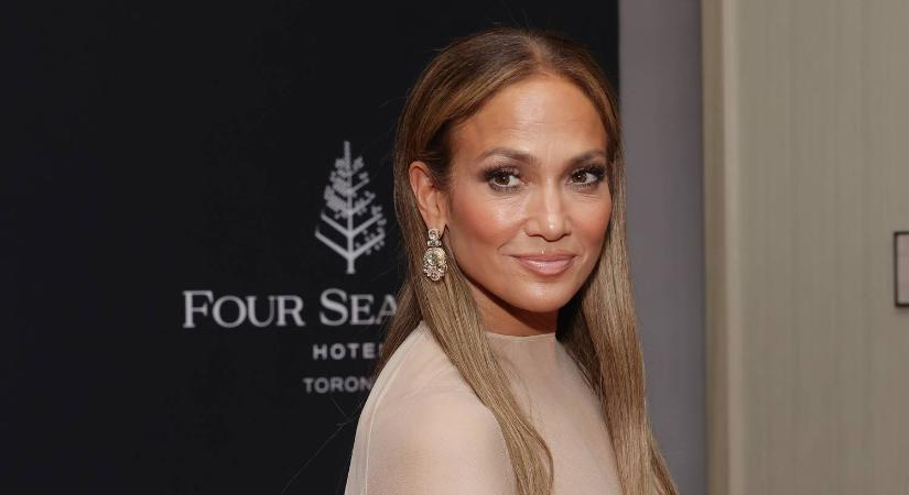 Jennifer Lopez egy foglalt színészre vetette ki a hálóját – csúnyán beégett