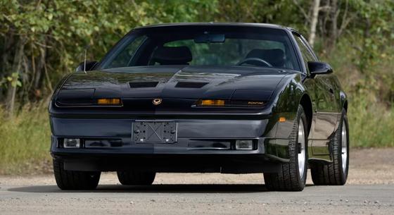 Knight Rider életérzés: alig használt 35 éves Pontiac vár új gazdára