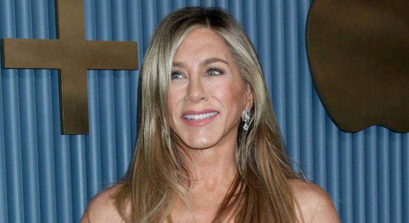 Szelfit kértek, amikor meztelenül ült a szaunában Jennifer Aniston