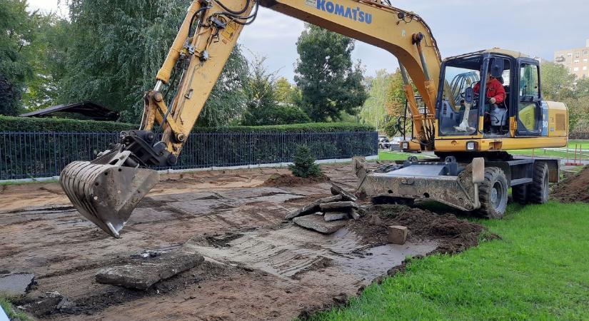 Negyven férőhelyes parkolót alakítanak ki Örökösföldön