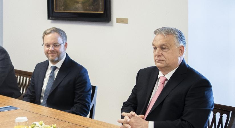 Orbán megtartja Orbánt - Kárpáti Iván jegyzete