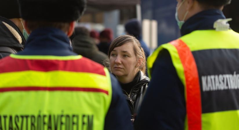 Csaknem tízezren érkeztek Ukrajnából szerdán