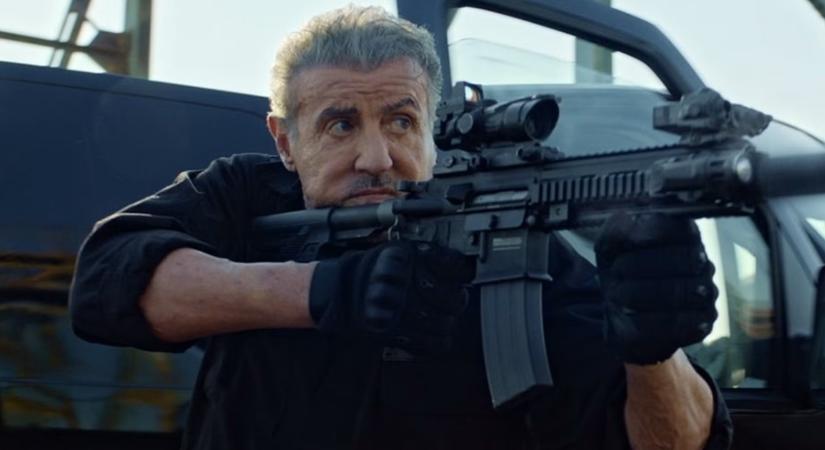 Sylvester Stallone profi rablónak áll az Armor előzetesében