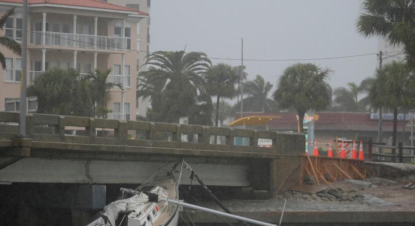 VIDEÓ: 195 km/órás széllel csapott le a Milton hurrikán