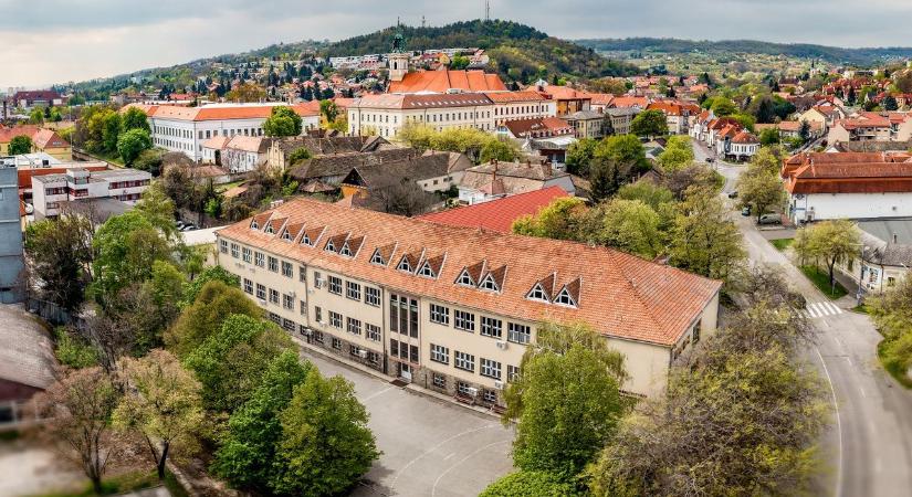 TMSZC Bezerédj István Technikum, ahol a jövő gazdasági szakemberei tanulnak