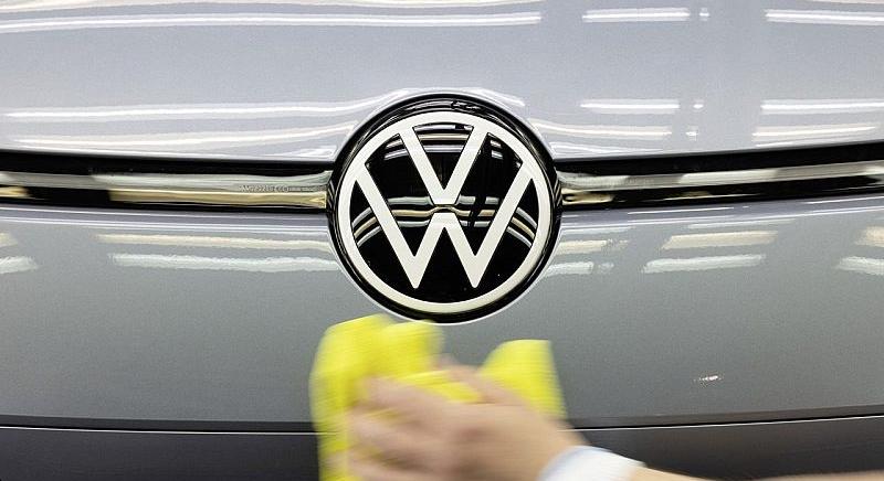 Nyolc új e-autó bevezetését tervezi a VW