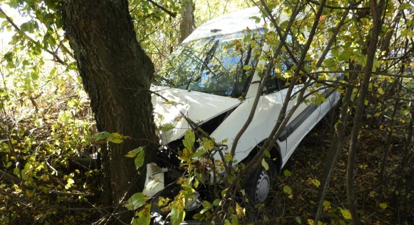 Nyolcan súlyosan, harmincöten könnyebben sérültek meg tegnap balesetben