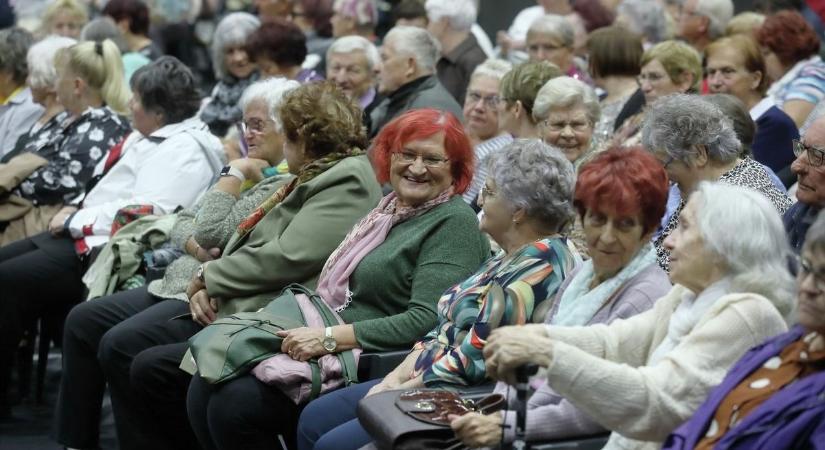 Máté Péter emlékkoncertet rendeznek Hajdúdorogon